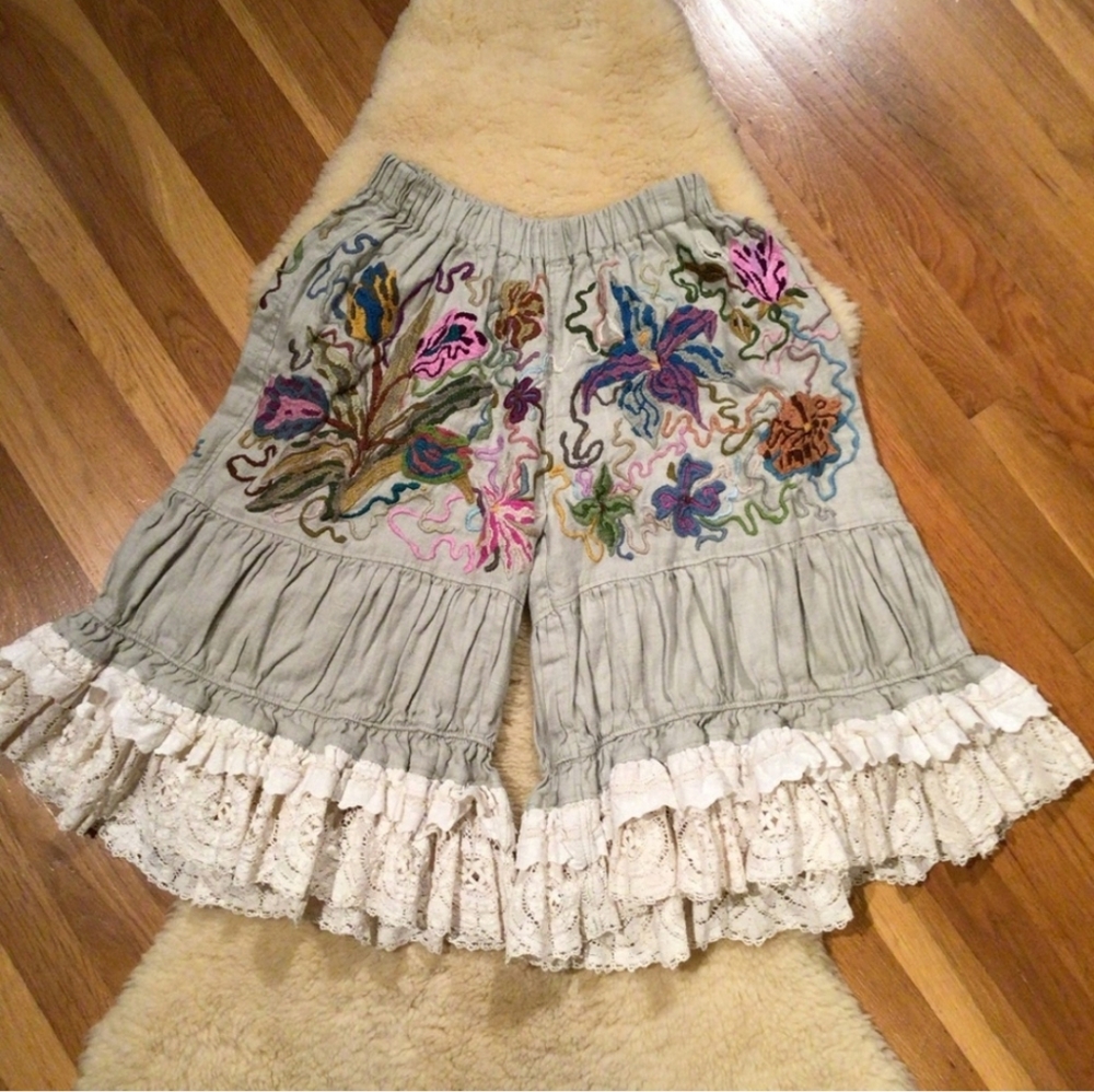 Magnolia Pearl Vintage Hand Embroidered Bloomers Pants RARE One Size